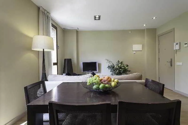 Short Stay Group Camp Nou Serviced Apartments Barcelona Spanje